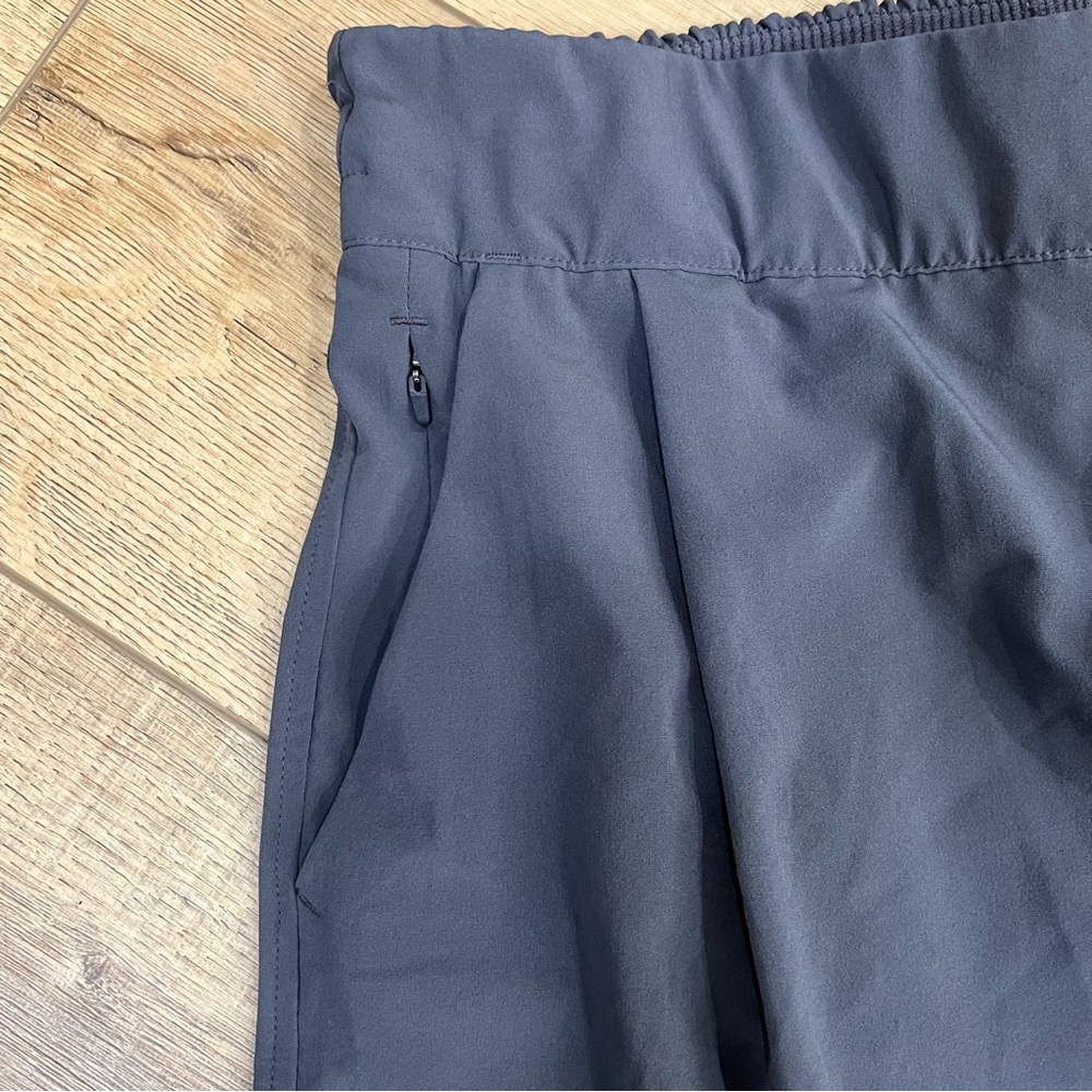 REI Beyonder Skort Size S - Picture 4 of 10